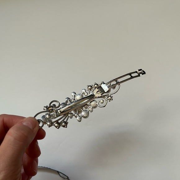 🩷BUNDLE OF 4 HAIR PINS GOLD SILVER BARRETTES DIAMOND SPARKLE WEDDING TRENDING - Picture 3 of 8